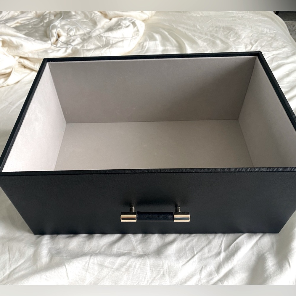 LARGE DESIGNER TRAY